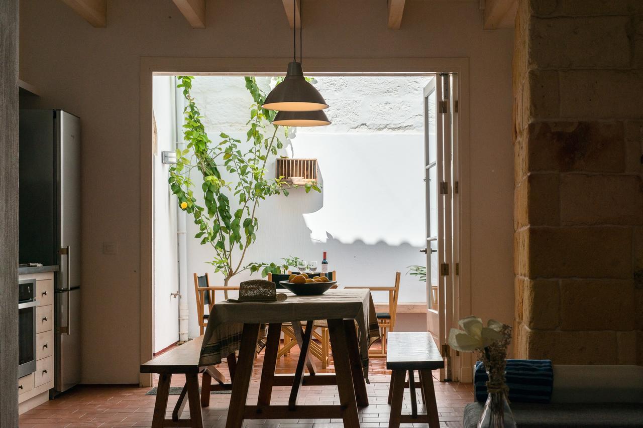 Cal Bisbe Villa Ciutadella  Buitenkant foto